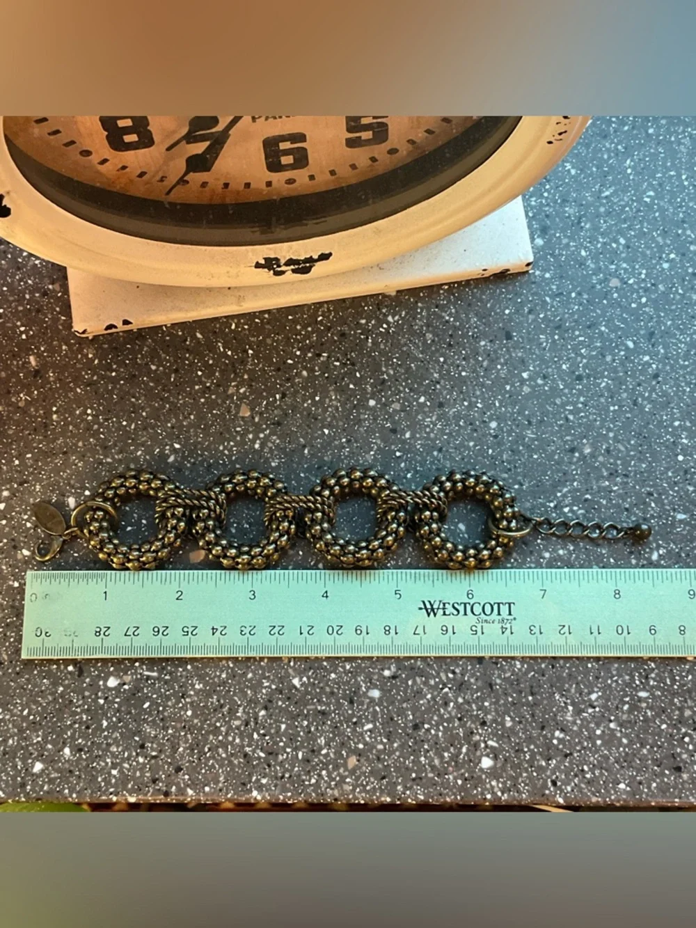 Mark an Avon Chunky Statement Link Bracelet  in Aged Brass Tone - Picture 7 of 7